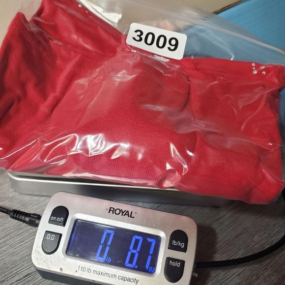 First Issue Liz Claiborne Shirt Women Large Red Rhinestone Christmas Holiday Top - Picture 11 of 11